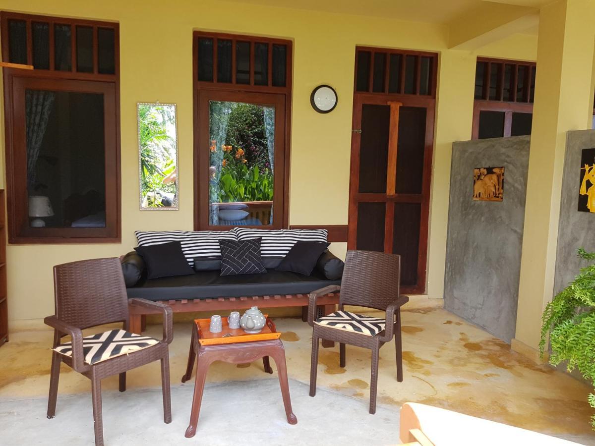 Villa Lucky Star Tangalle Esterno foto